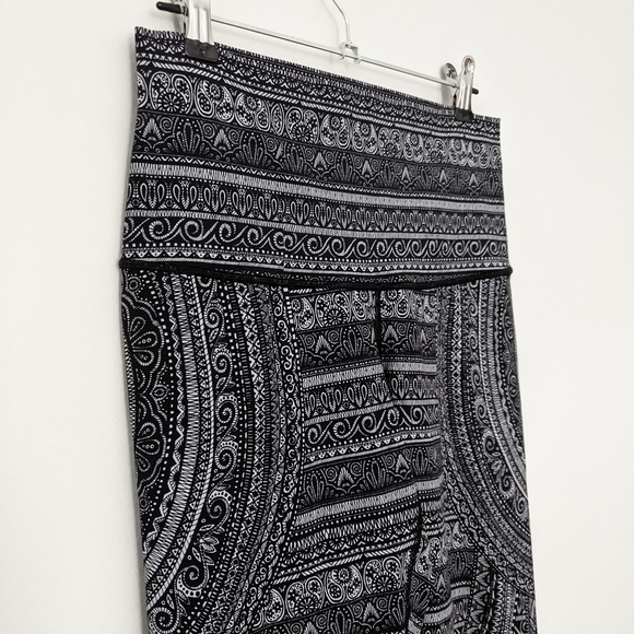 Lululemon Entwined Wunder Under High Rise Tight - Picture 4 of 9